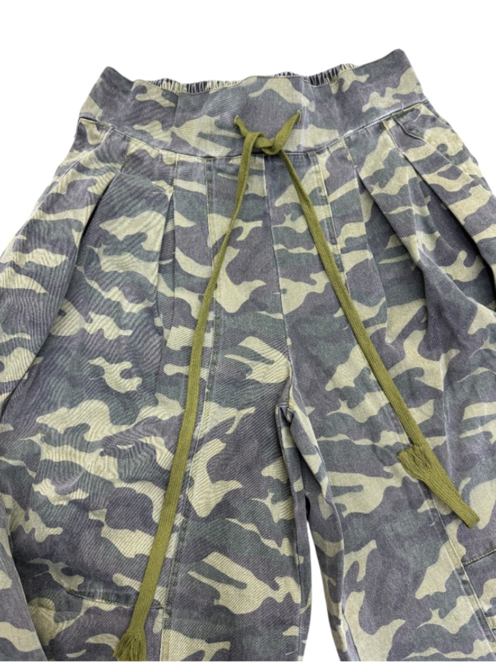 Olive Camo Wide-Leg Drawstring Pants - Picture 4 of 7